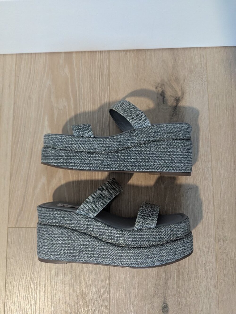NWOT Steve Madden Woven Platform Sandals 8.5